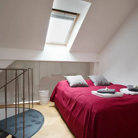Letna Apartment *