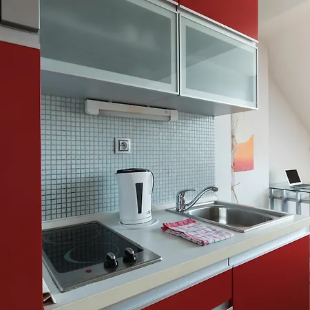 Letna Apartment *