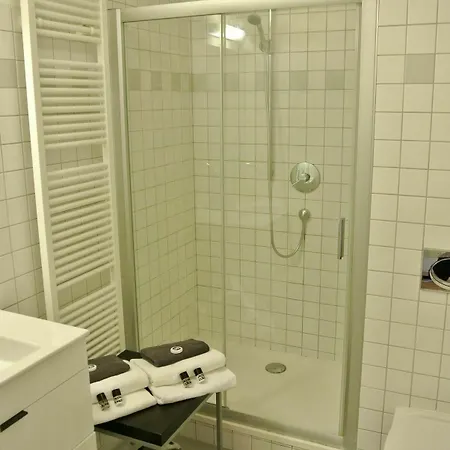 Letna Apartment *